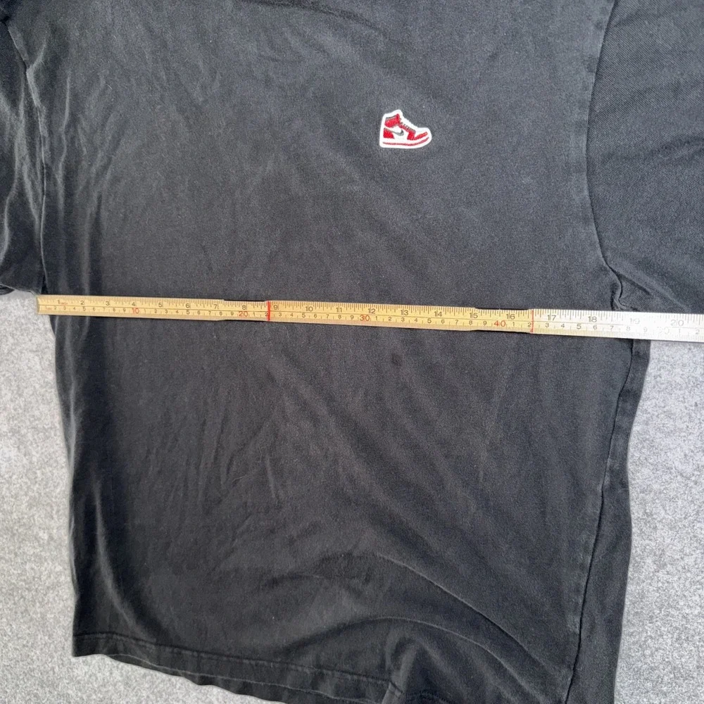 Jordan AJ1 Patch T-Shirt Medium Black Embroidered Sneaker Logo 100% Cotton